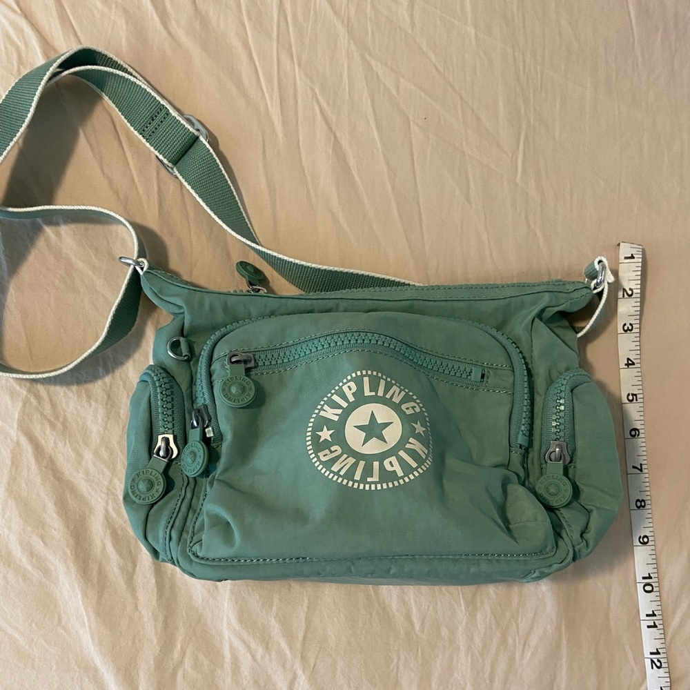 brand new kipling purse